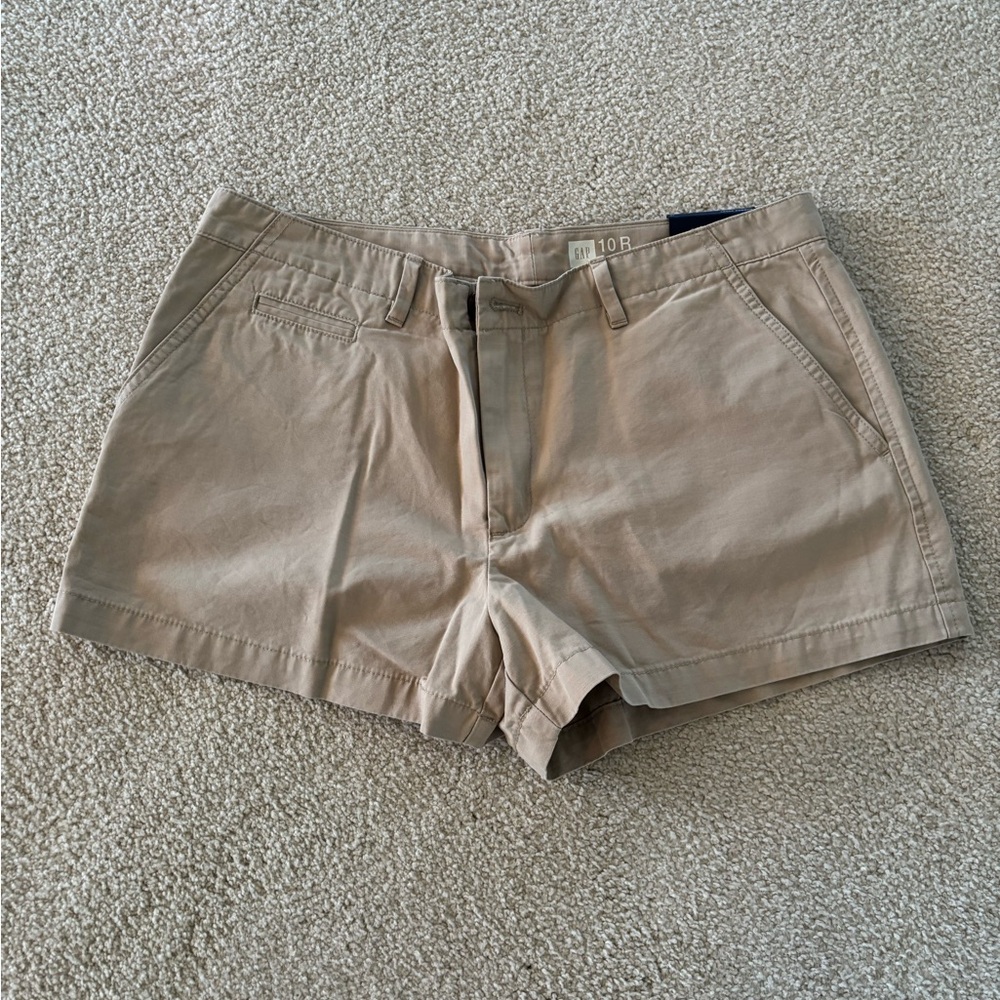 NWT! GAP khaki Women's Shorts